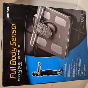 OMRON Full Body Sensor Body Composition Monitor And Scale HBF-514C New Open Box